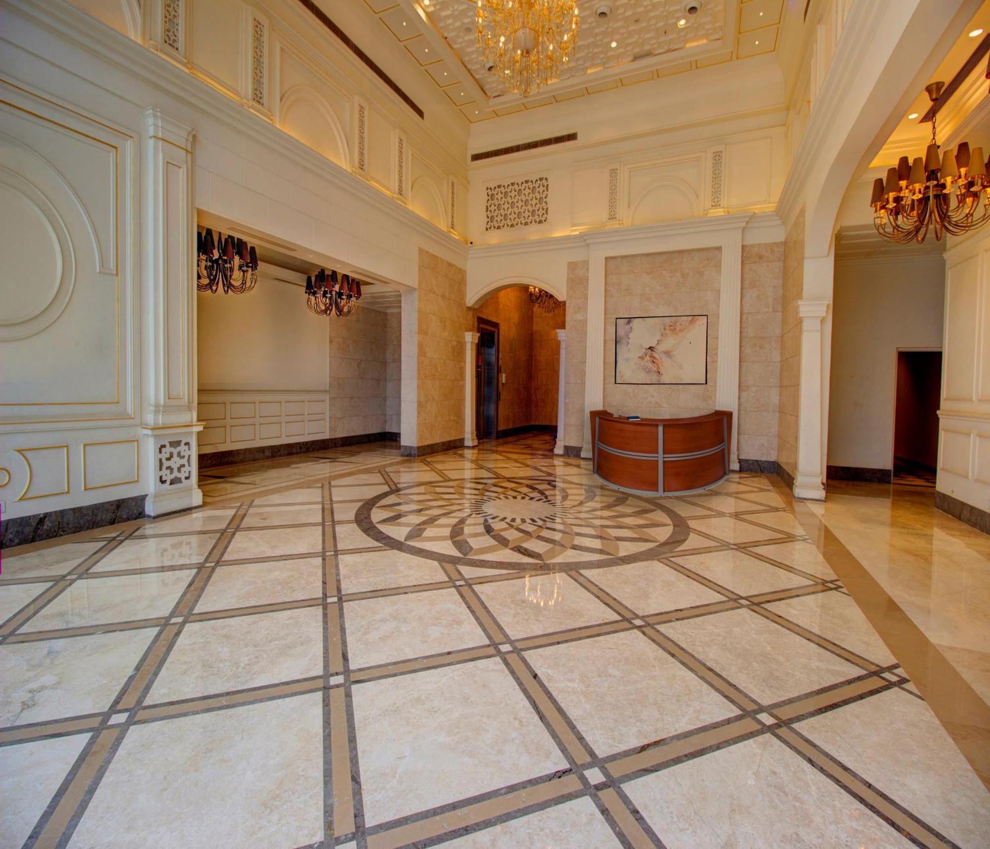 Rhythm Gurugram Hotel & Suites, Sohna Road Гургаон Екстериор снимка