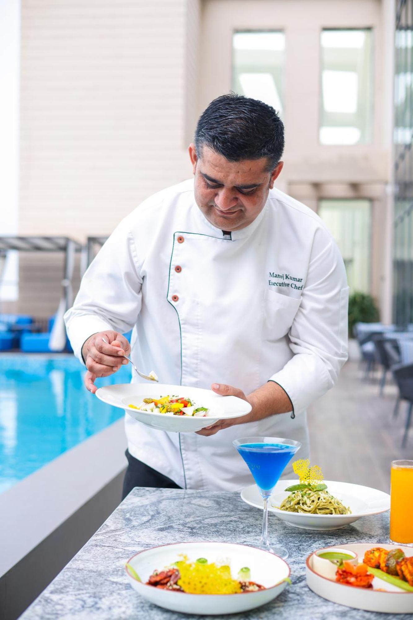 Rhythm Gurugram Hotel & Suites, Sohna Road Гургаон Екстериор снимка